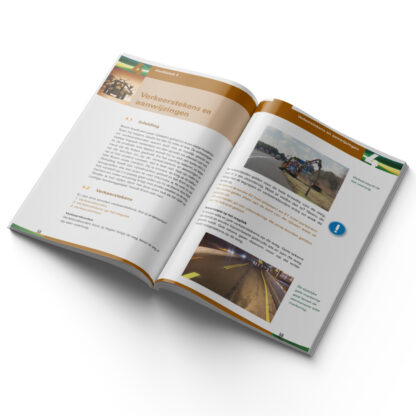 Trekker en Tractor Theorieboek 2025 - Binnenzijde Boek - VTO Vervoer & Logistiek